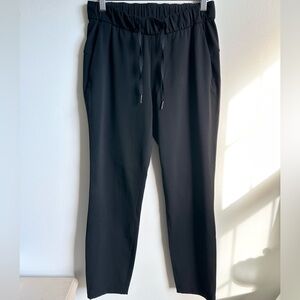 Lululemon Women’s Black Athletic Joggers Size Small